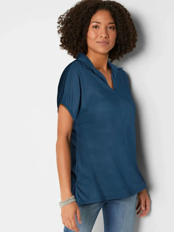Camisa Azul Marinho com Gola Social