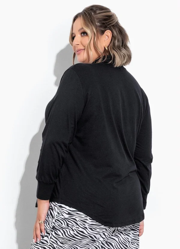 Camisa Preta com Gola Plus Size