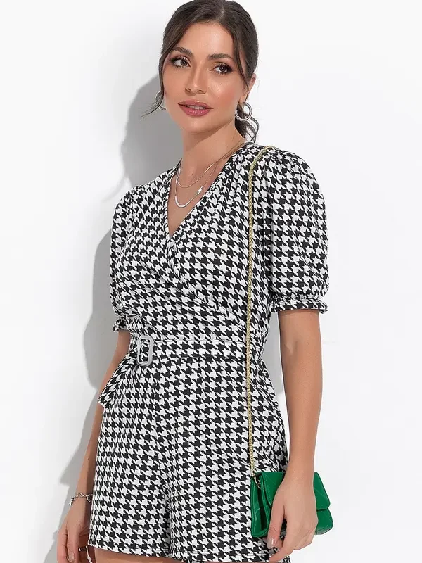 Estilo Clássico: Macacão Pied de Poule P&B da Moda Pop Estilo Clássico: Macacão Pied de Poule P&B da Moda Pop