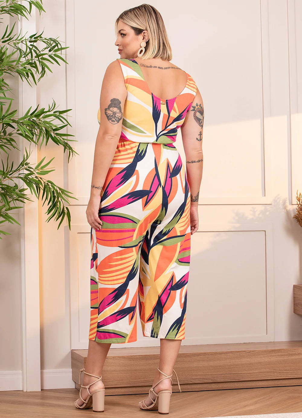 Macacão Folhagem Color