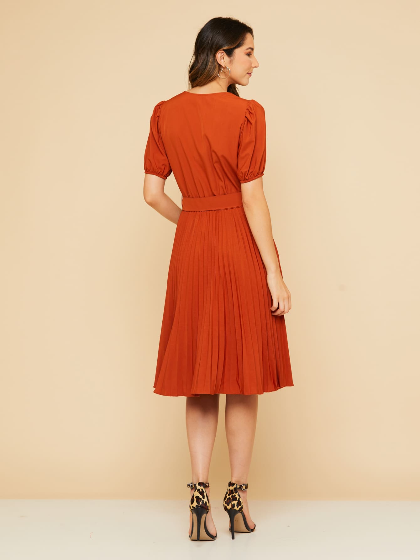 Vestido Plissado Midi Laranja Vestido Plissado Midi Laranja