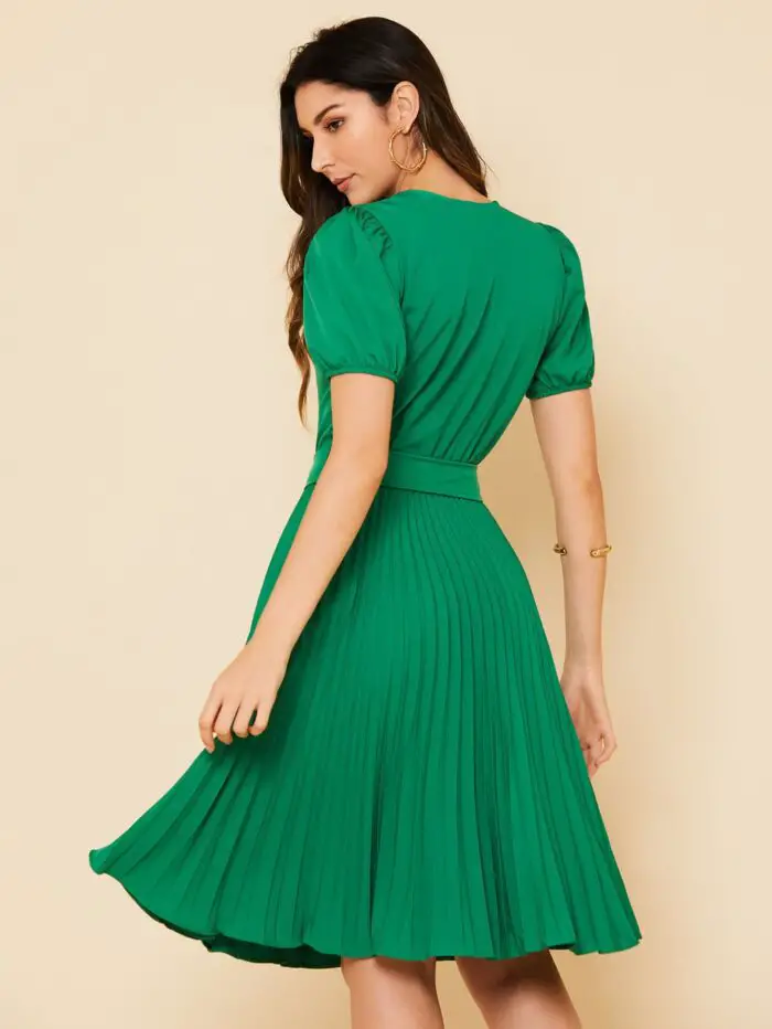 Vestido Plissado Midi Verde