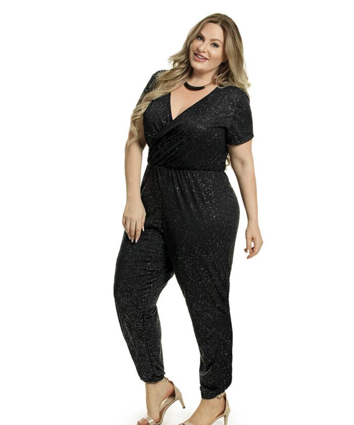 Macacão Preto Plus Size