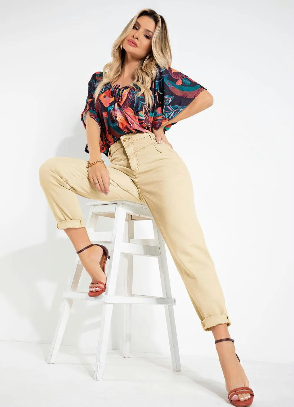 calça em sarja feminina