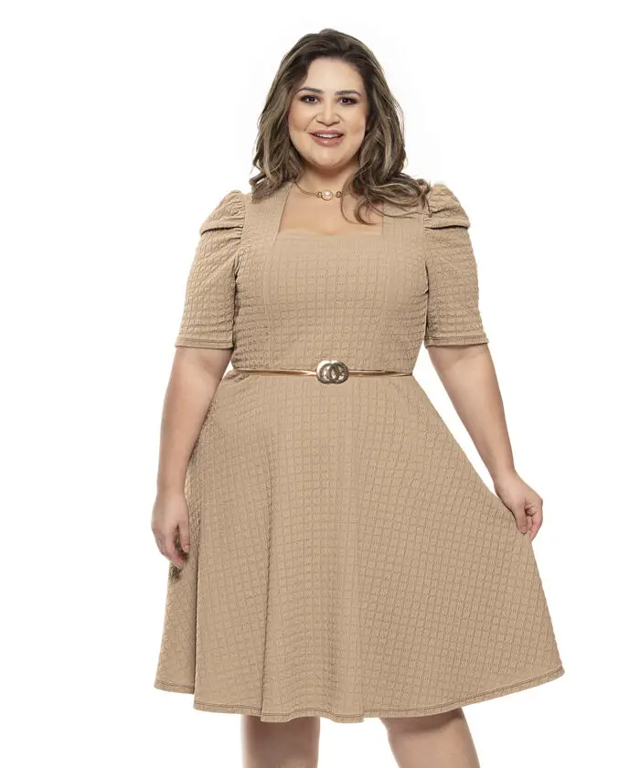 Vestido Plus Size Bege