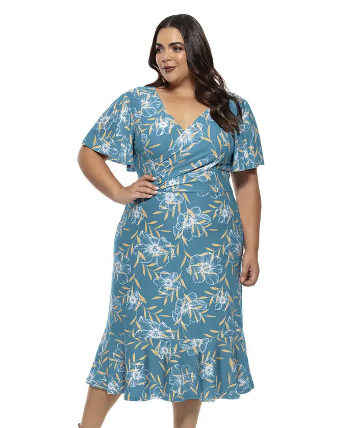 Vestido Plus Size Com Transpassado