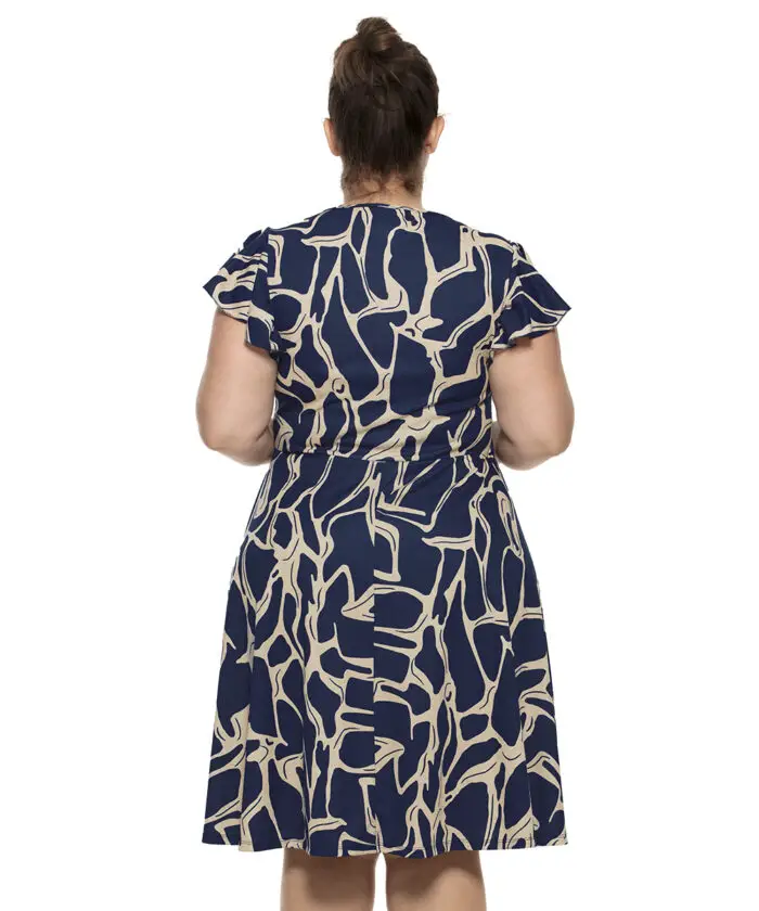 Vestido Plus Size Soltinho Midi