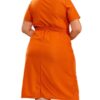 Vestido Plus Size com Faixa e Botões