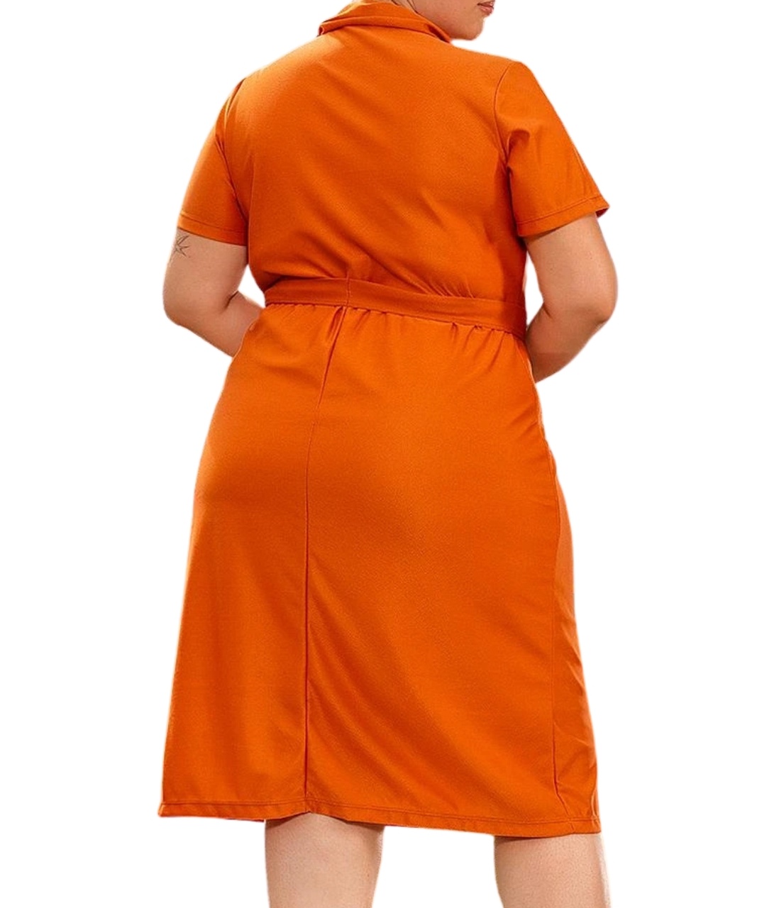 Vestido Plus Size Com Faixa E Botões Vestido Plus Size Com Faixa E Botões