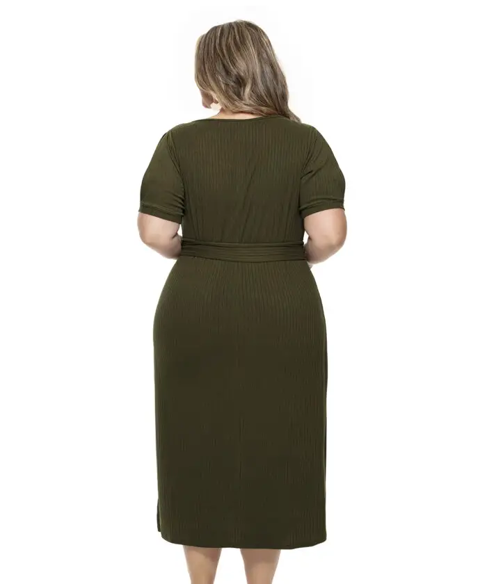 Vestido Midi Plus Size Com Faixa