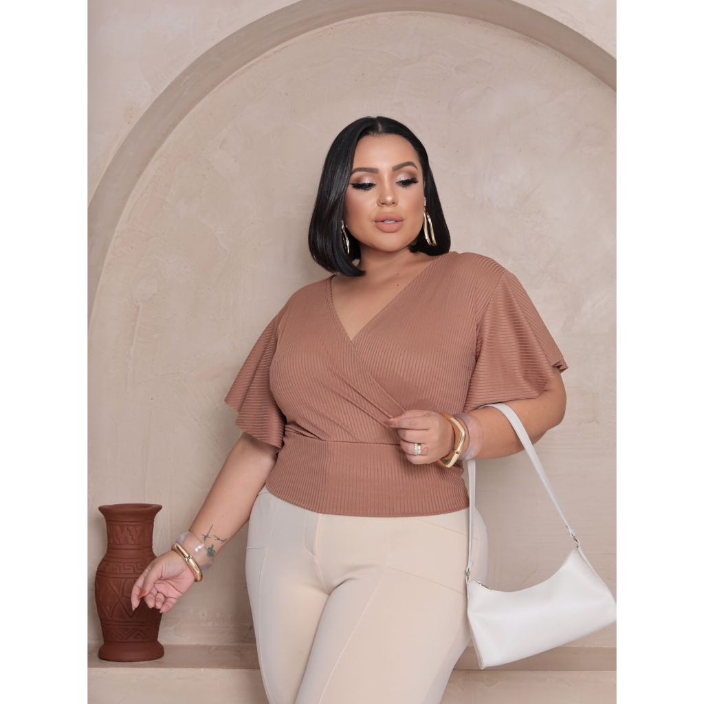 Blusa Feminina Plus Size Manga Flare