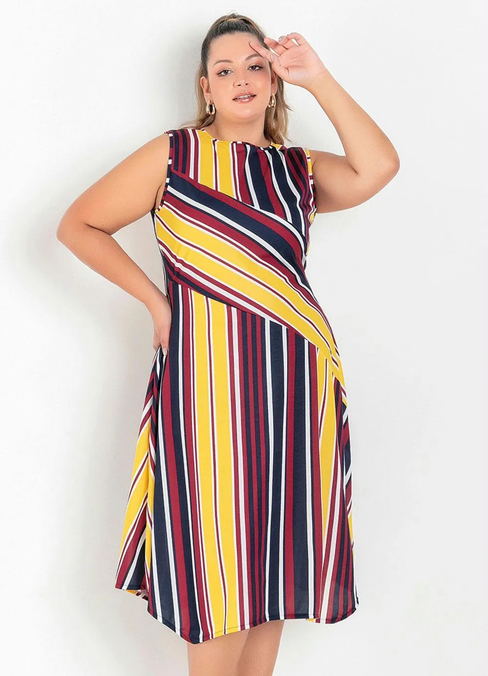Vestidos Midi Recortes